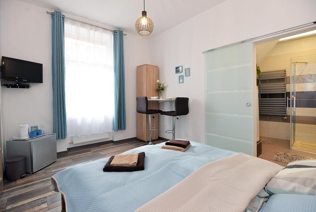 Nobilis Apartman Eger Esterno foto