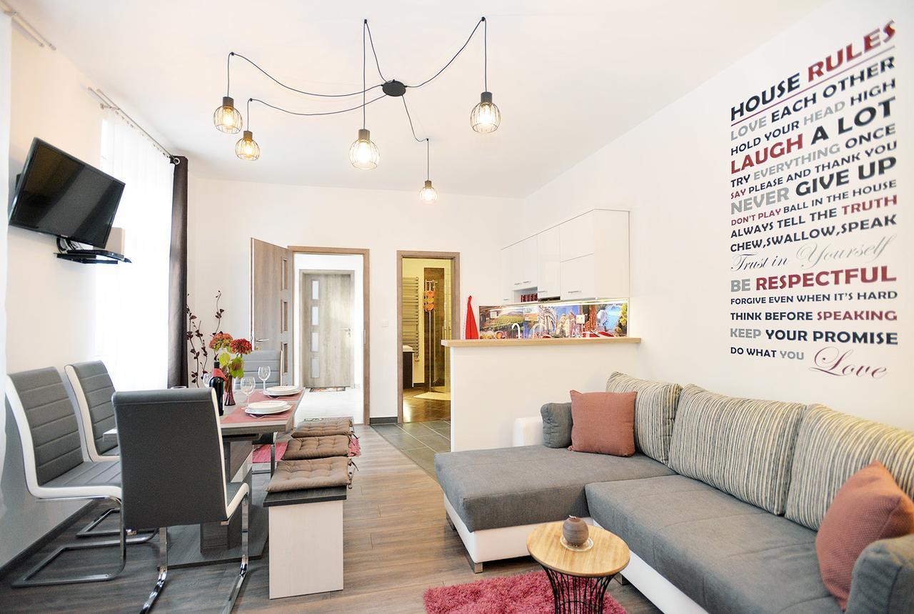 Nobilis Apartman Eger Esterno foto