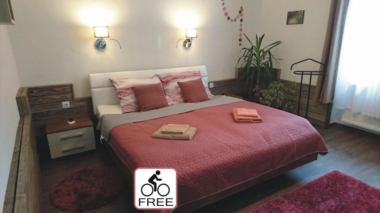 Nobilis Apartman Eger Esterno foto